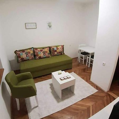 Small&Cozy Apartment Подгорица Екстериор снимка