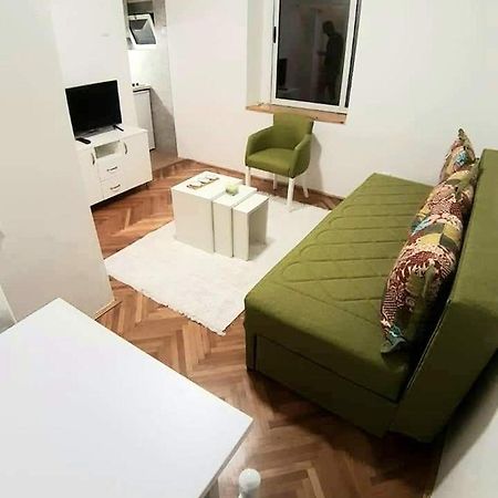 Small&Cozy Apartment Подгорица Екстериор снимка